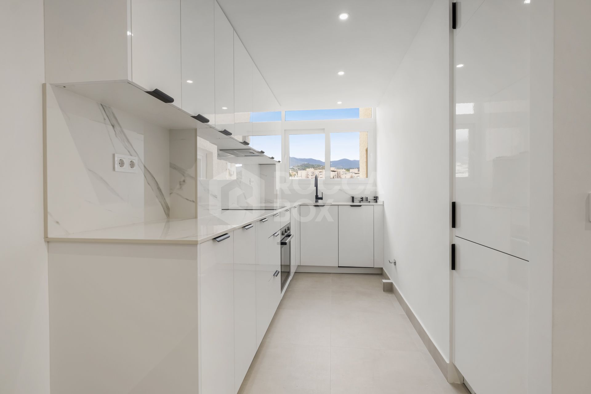 Charming Estepona Apartment in the heart of the city