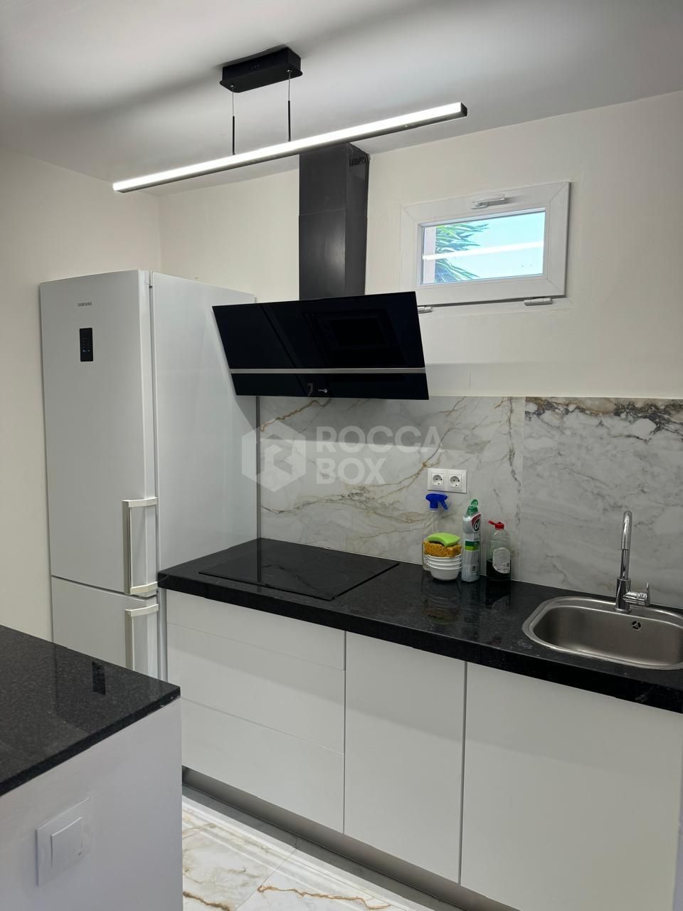 Luxurious Beachside Apartment in Estepona's Prestigious Hacienda Beach