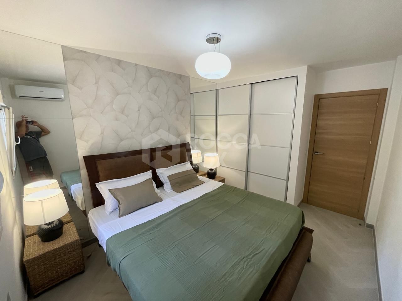 Luxurious Beachside Apartment in Estepona's Prestigious Hacienda Beach