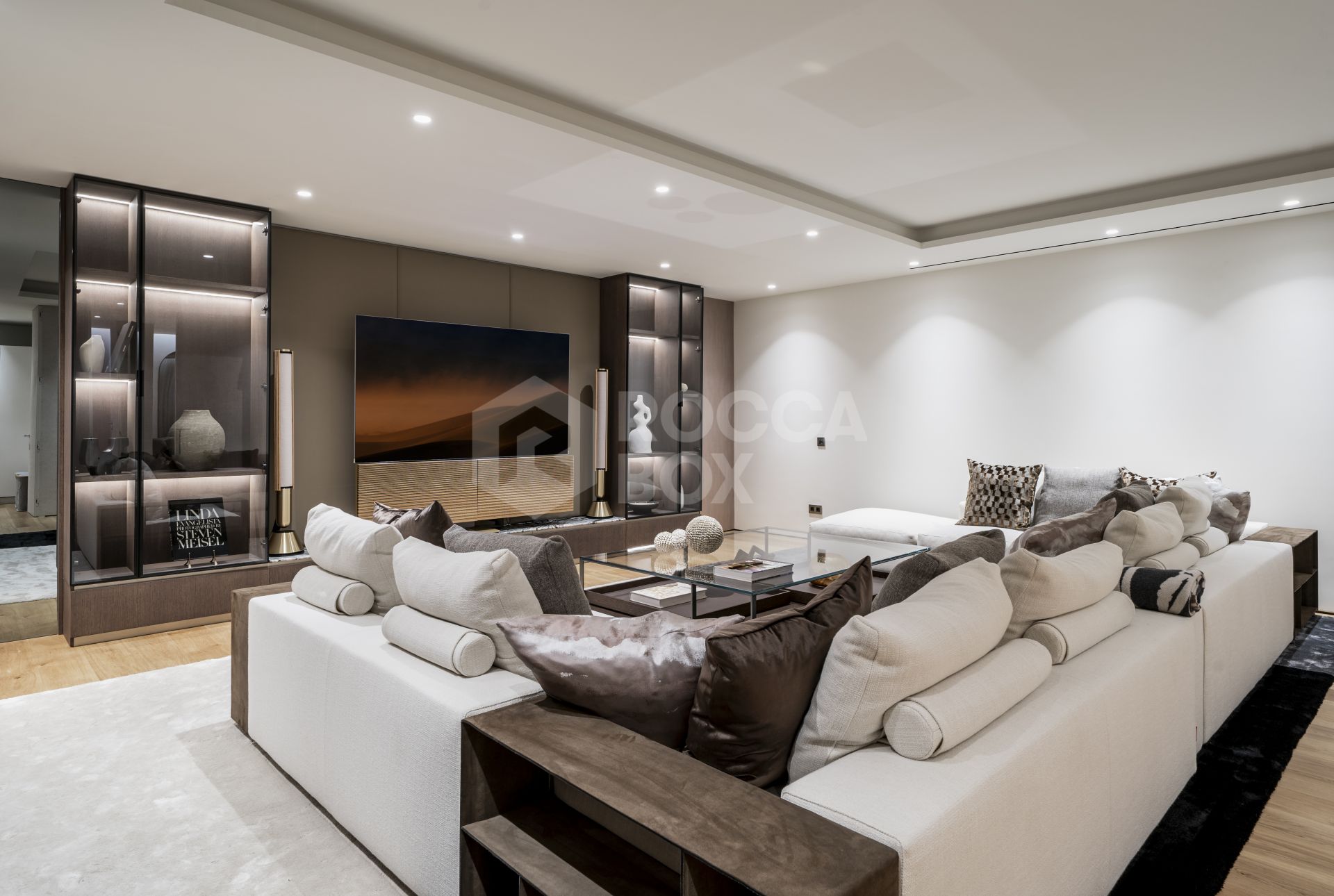 Exclusive FENDI Casa-Designed Duplex in Marbella’s Golden Mile – A Luxurious Lifestyle Awaits