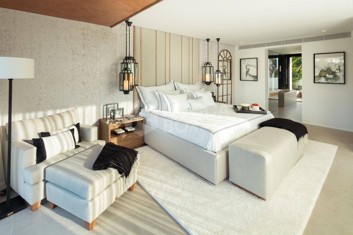 Contemporary Golfside Retreat in Nueva Andalucía