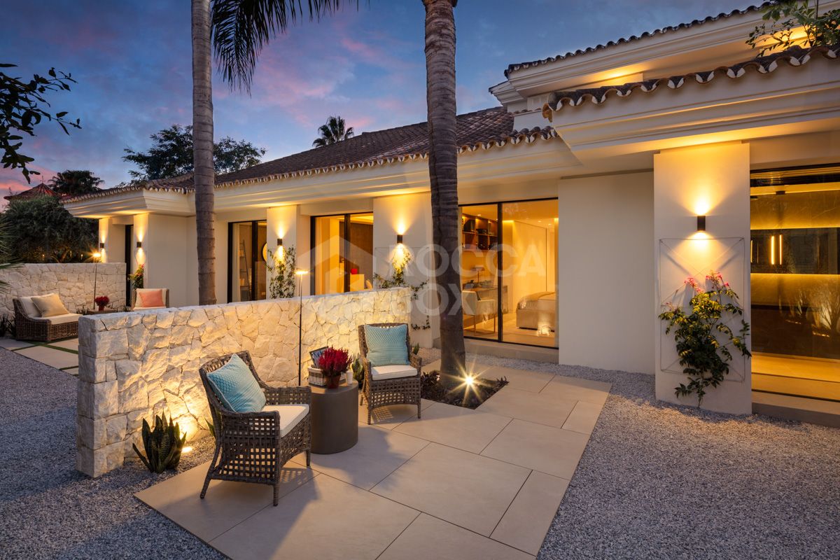 Contemporary Golfside Retreat in Nueva Andalucía