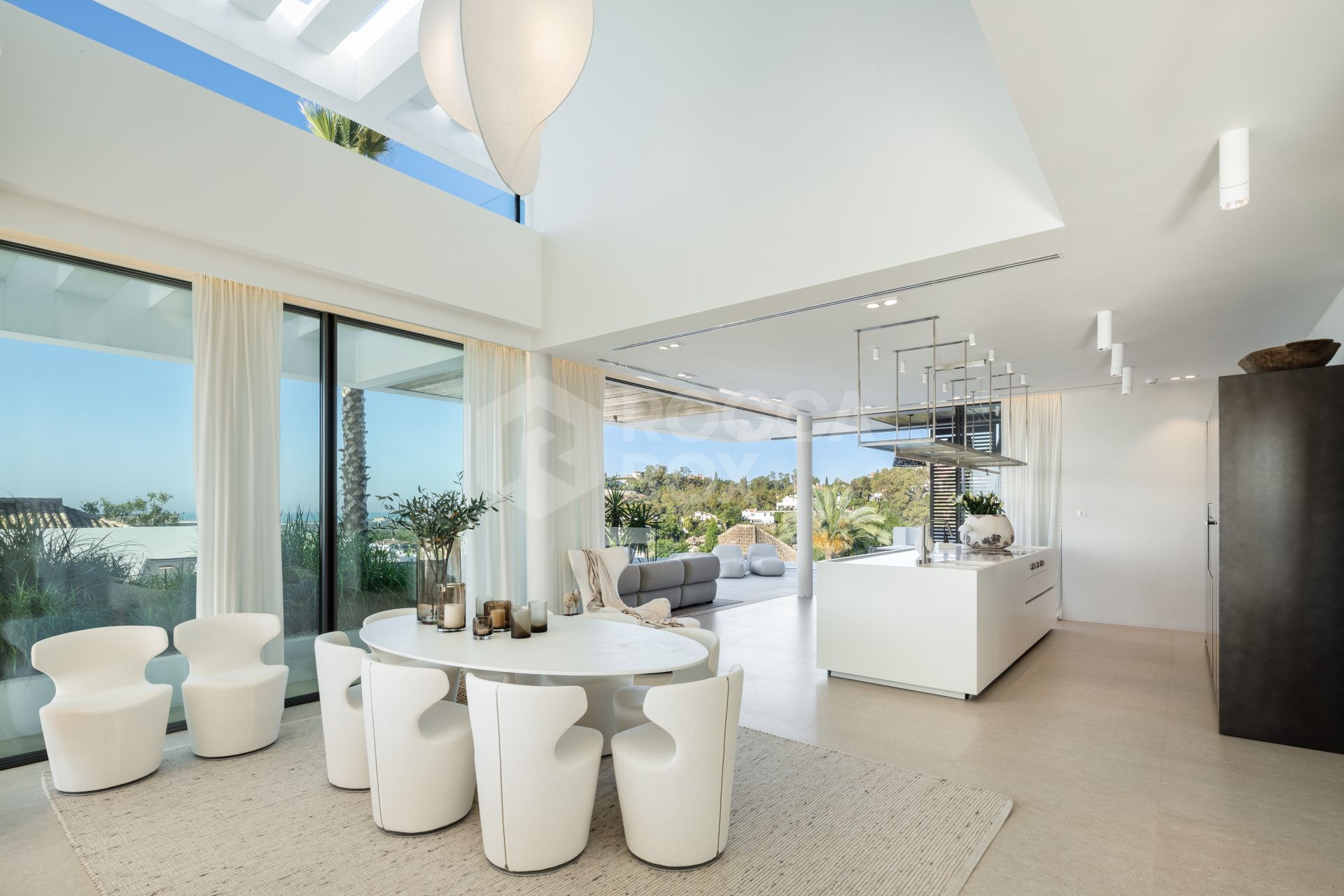 Modern Masterpiece with Panoramic Views