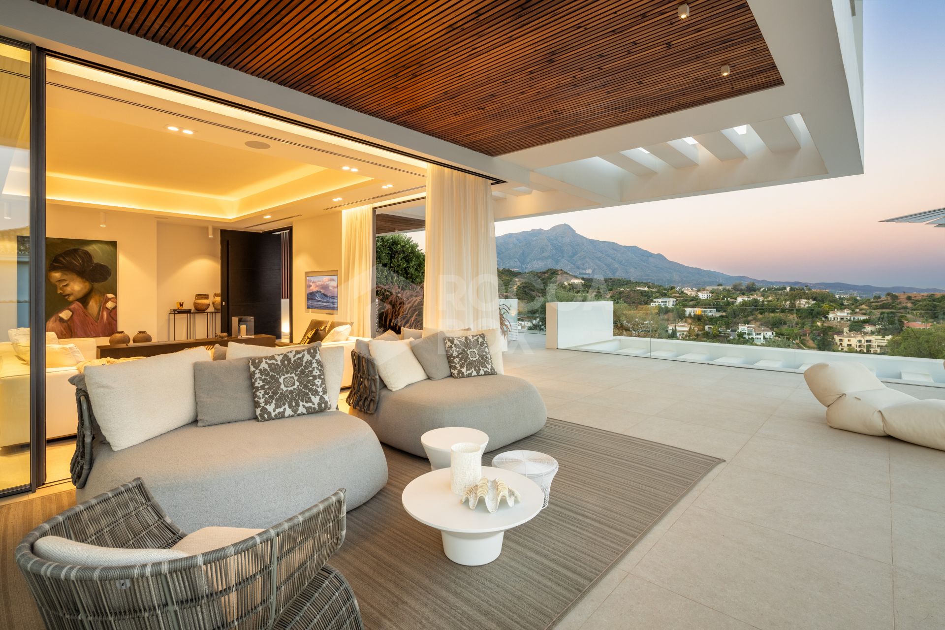 Modern Masterpiece with Panoramic Views