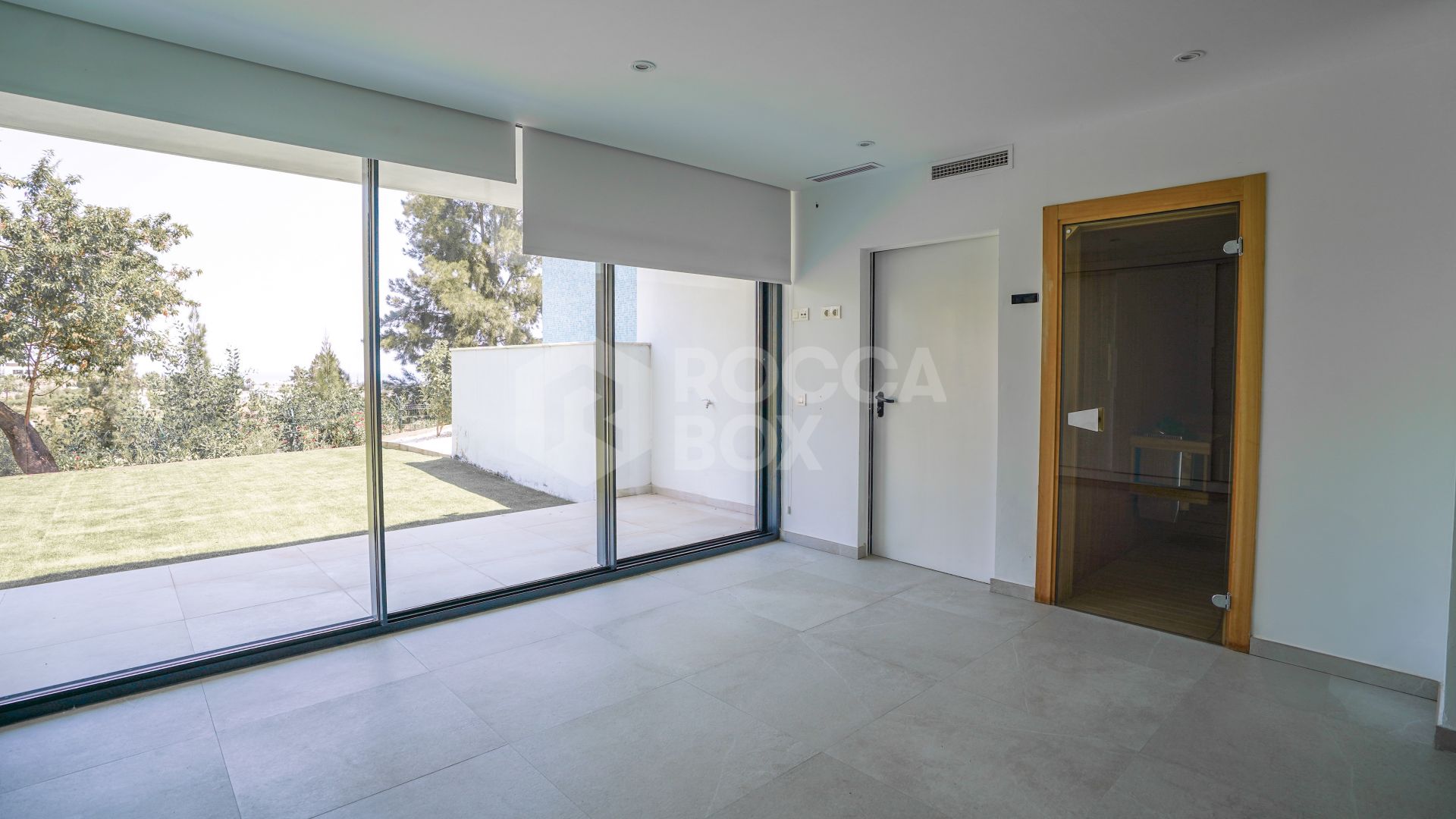 Luxury Villa with Panoramic Views in La Alqueria, Benahavis