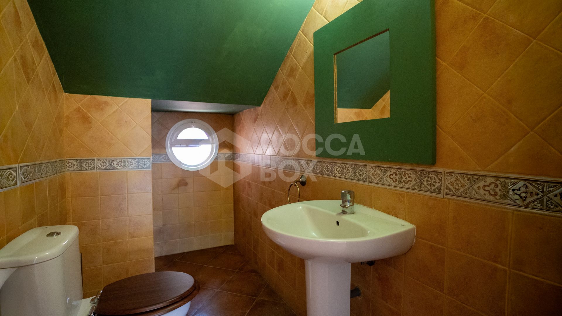 4-Bedroom Villa in Nueva Andalucía – Prime Location & Exceptional Value