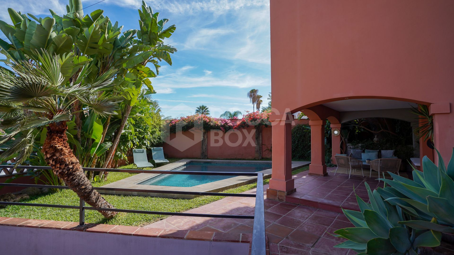 4-Bedroom Villa in Nueva Andalucía – Prime Location & Exceptional Value