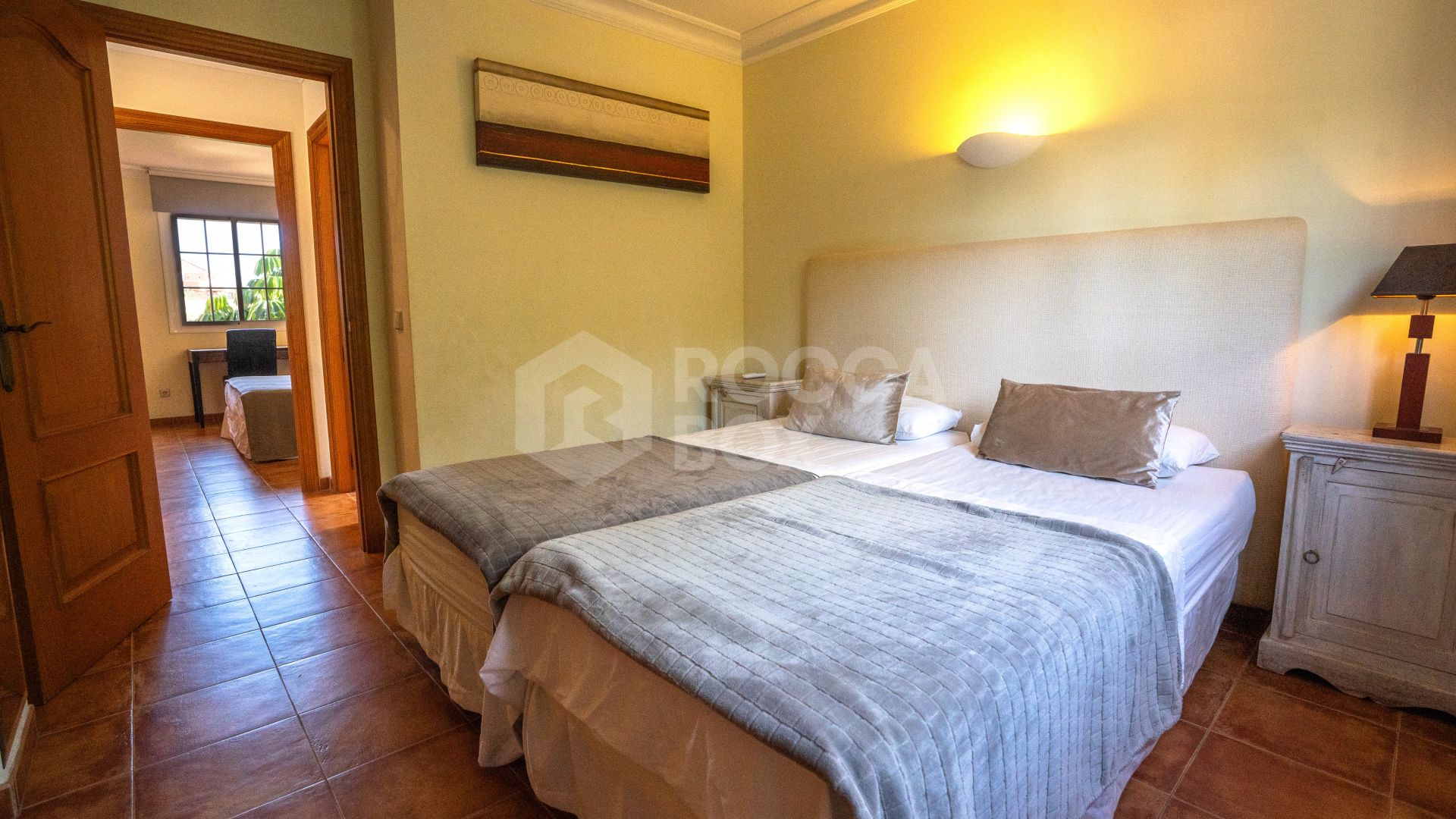 4-Bedroom Villa in Nueva Andalucía – Prime Location & Exceptional Value