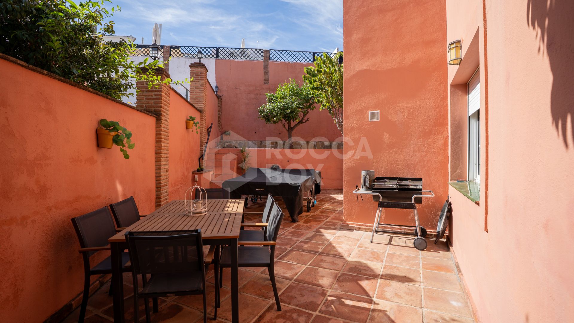 4-Bedroom Villa in Nueva Andalucía – Prime Location & Exceptional Value