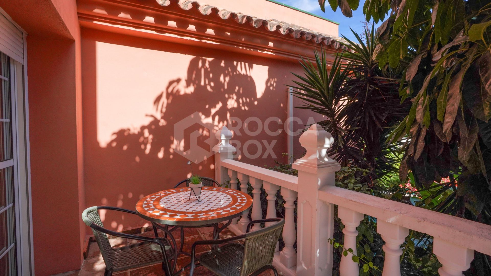 4-Bedroom Villa in Nueva Andalucía – Prime Location & Exceptional Value