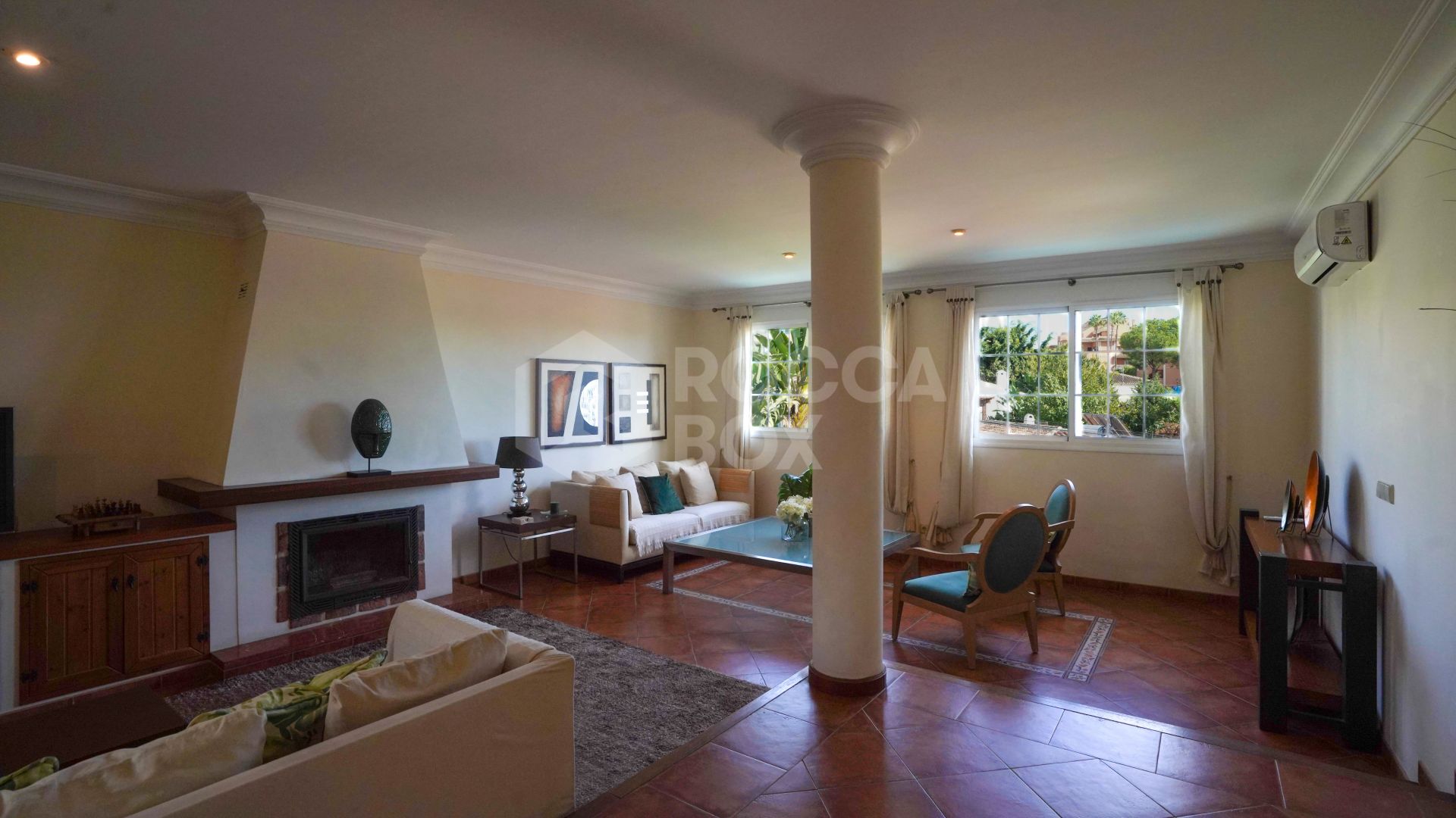 4-Bedroom Villa in Nueva Andalucía – Prime Location & Exceptional Value