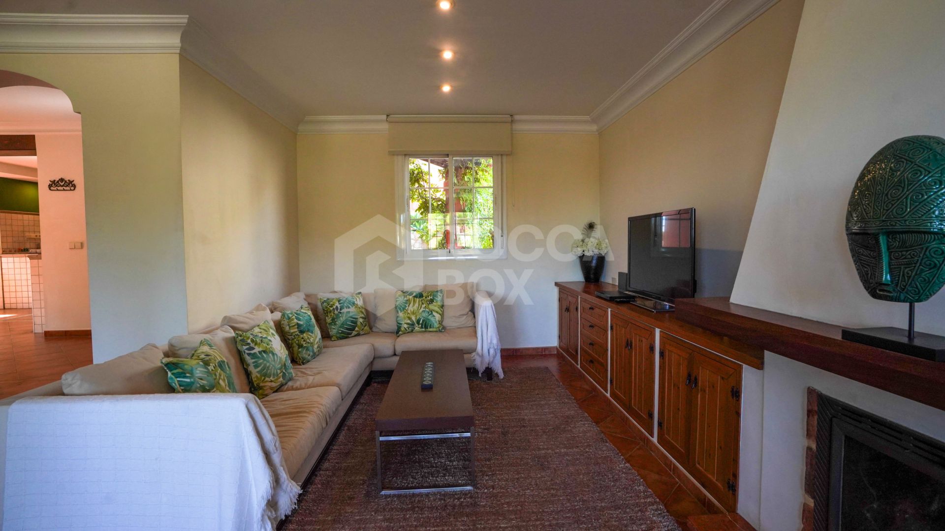 4-Bedroom Villa in Nueva Andalucía – Prime Location & Exceptional Value