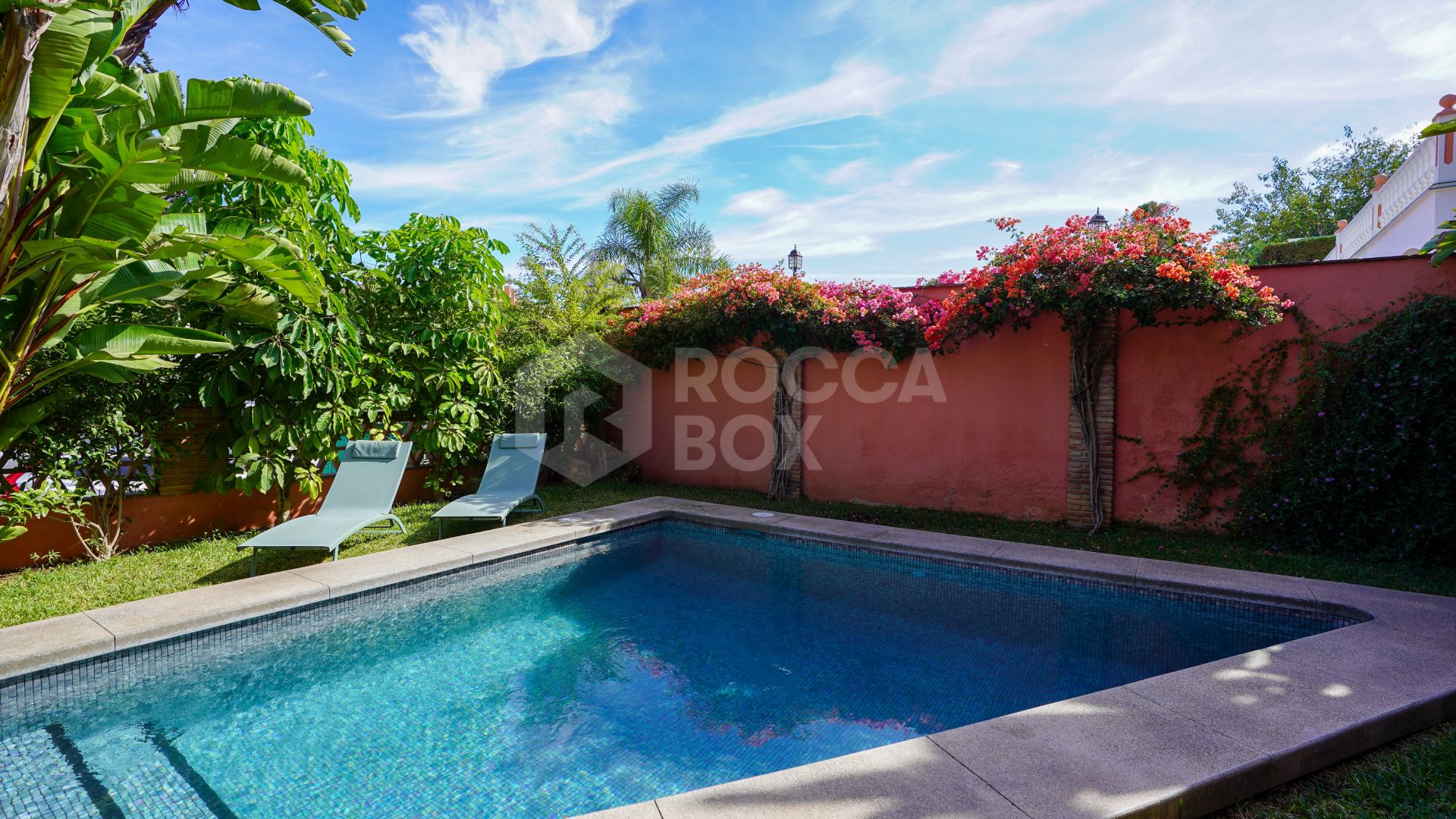 4-Bedroom Villa in Nueva Andalucía – Prime Location & Exceptional Value
