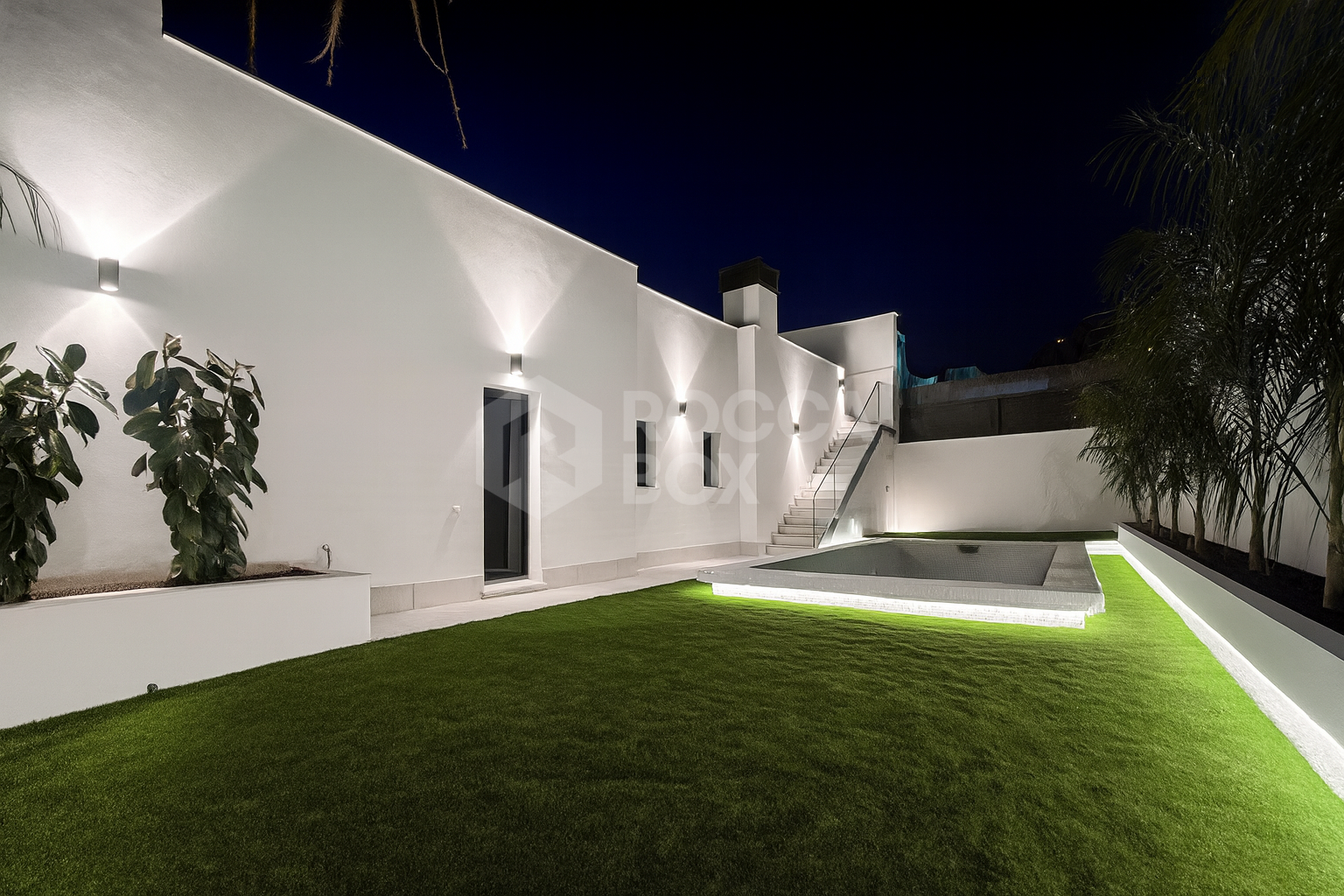 Sophisticated Duplex Penthouse with Private Pool & Panoramic Views in La Quinta