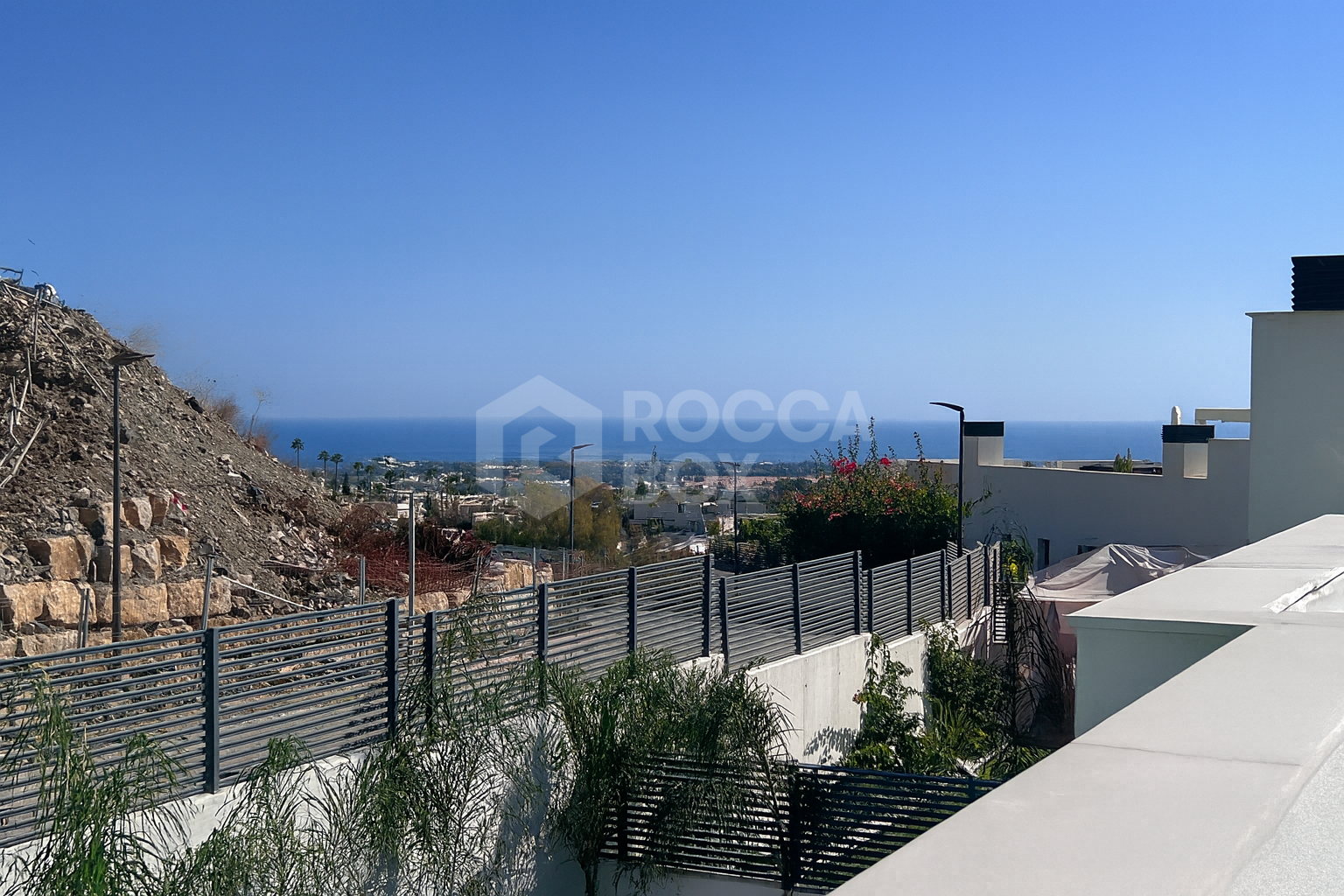 Sophisticated Duplex Penthouse with Private Pool & Panoramic Views in La Quinta