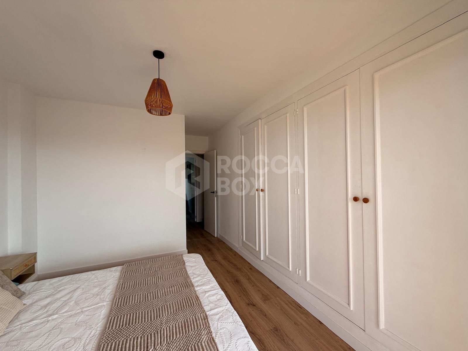 Stunning Renovated 3-Bedroom Apartment with Sea Views in Estepona