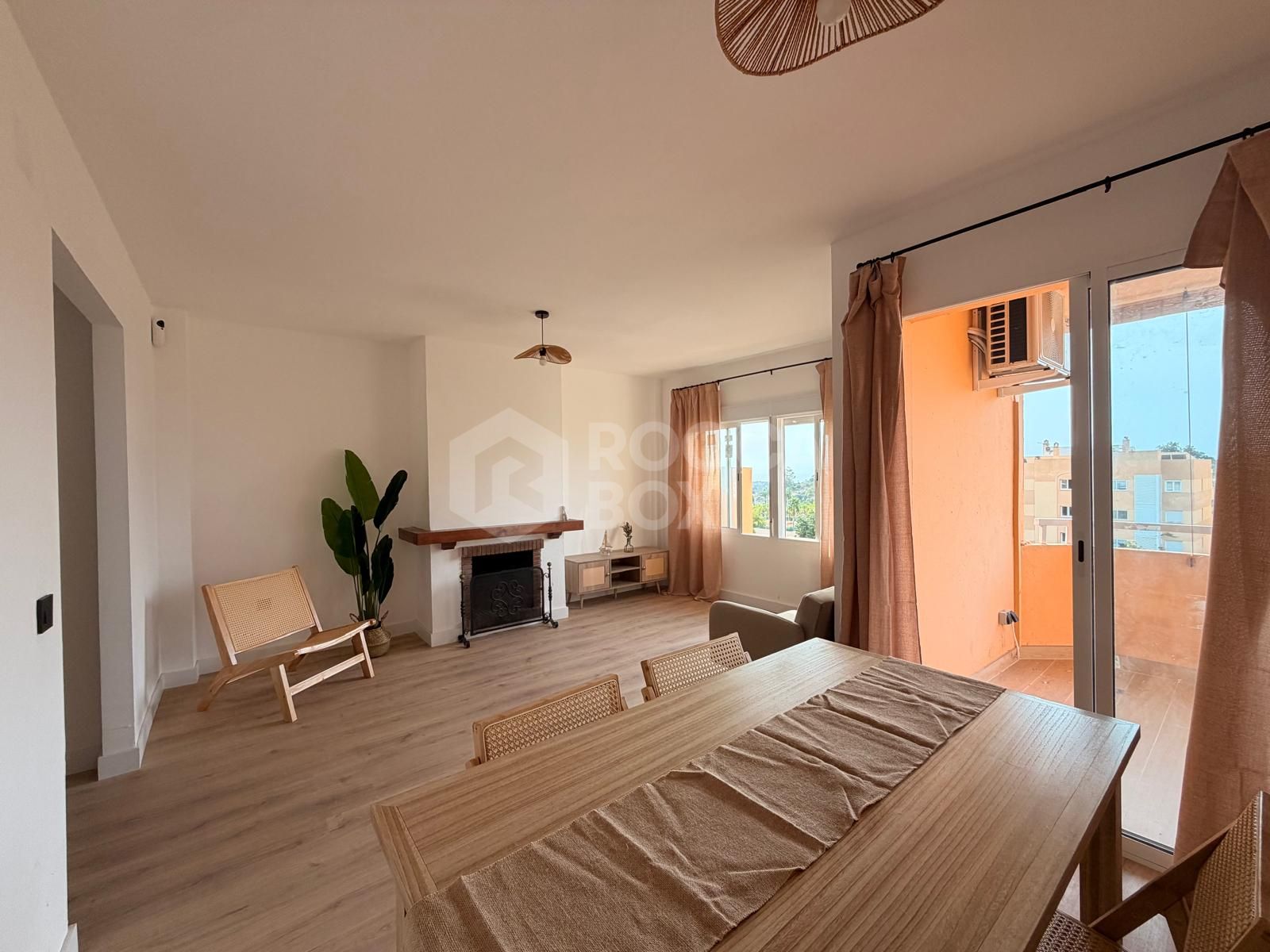 Stunning Renovated 3-Bedroom Apartment with Sea Views in Estepona