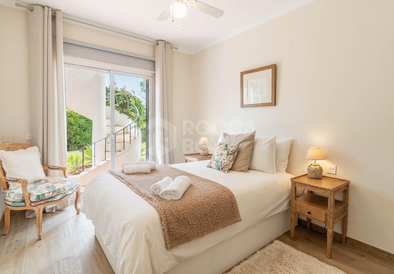 Beautiful Townhouse in Prime Location - Perfect for families