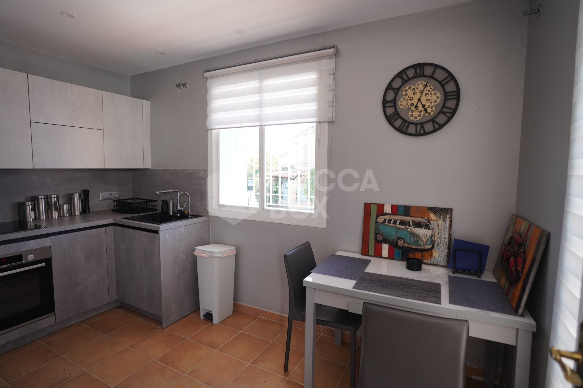 Elegant Townhouse Near Puerto Banús with Terrace, Garage & Pools