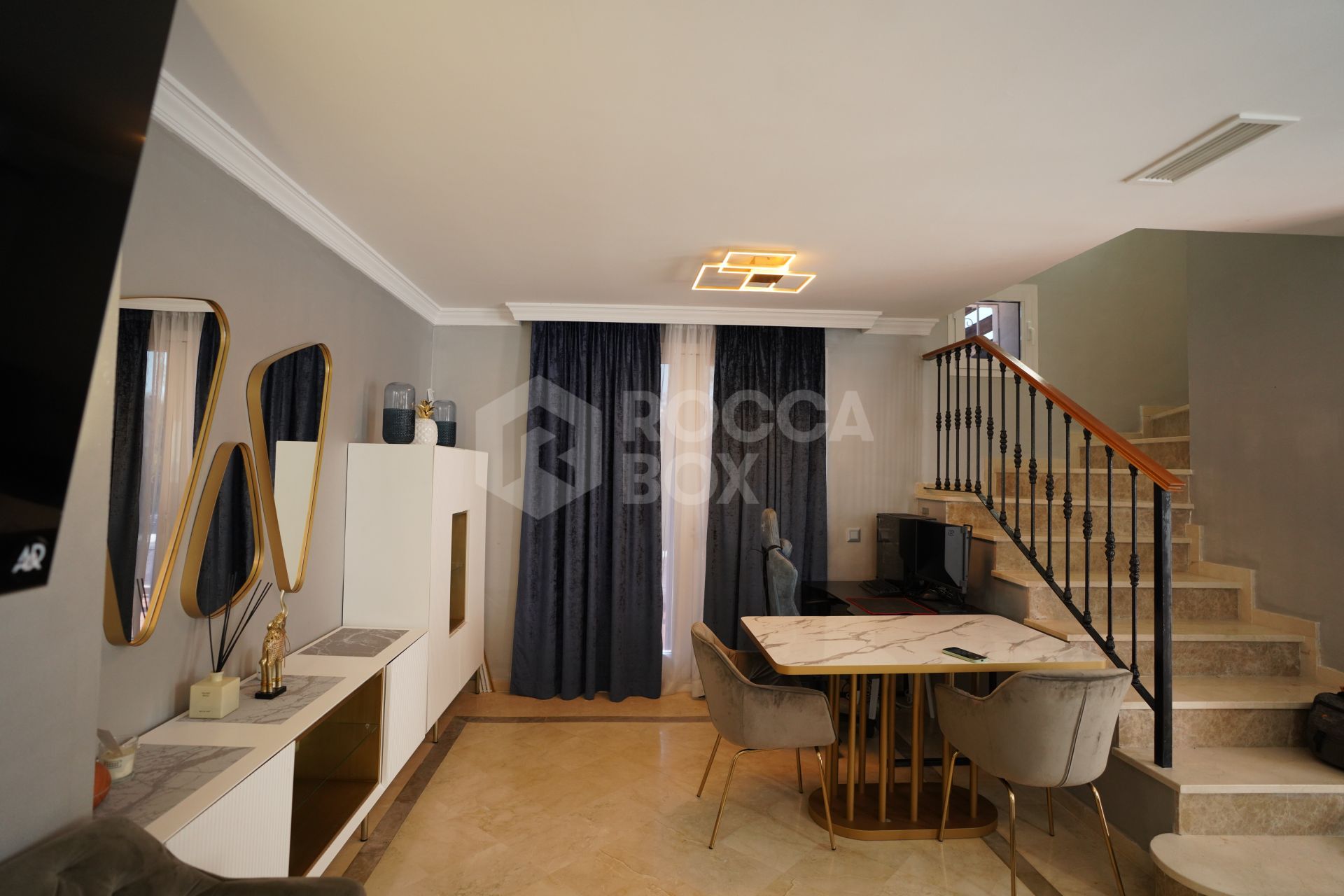 Elegant Townhouse Near Puerto Banús with Terrace, Garage & Pools