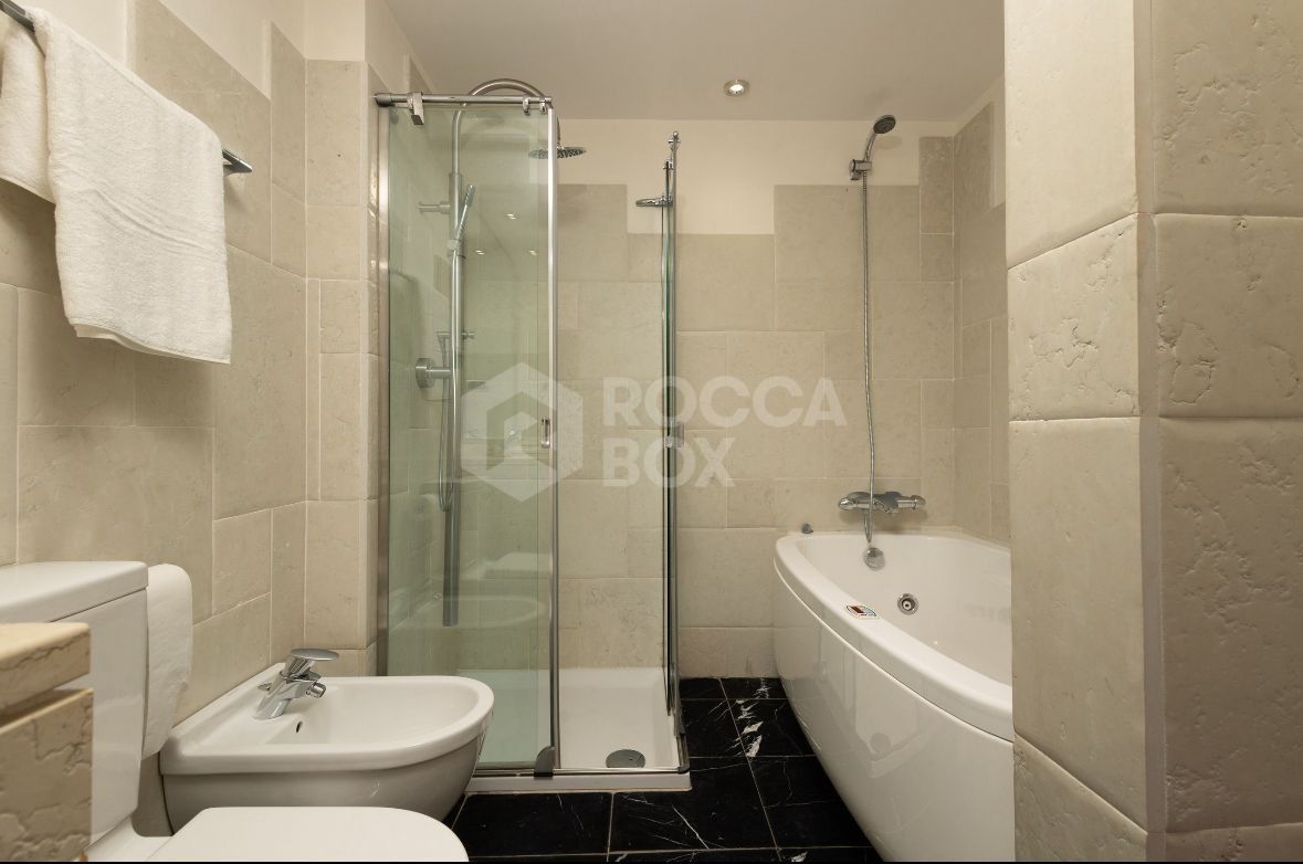 Exclusive Luxury Apartment in Jardines del Príncipe