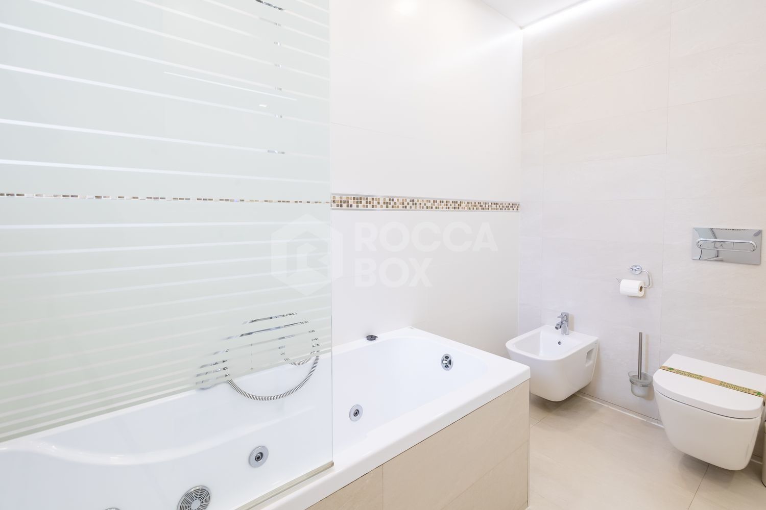 Luxury apartment renovated in Puerto Banus