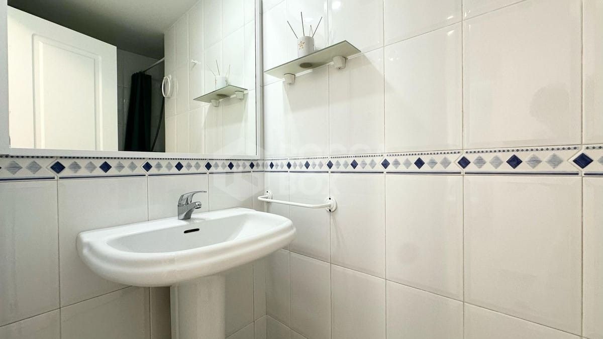 Bright 2 Bedroom Apartment in Alcazaba, Puerto Banus