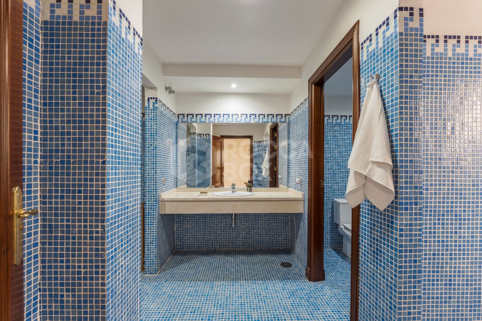 Andalusian-Style Villa with Six Bedrooms in A Prime Location