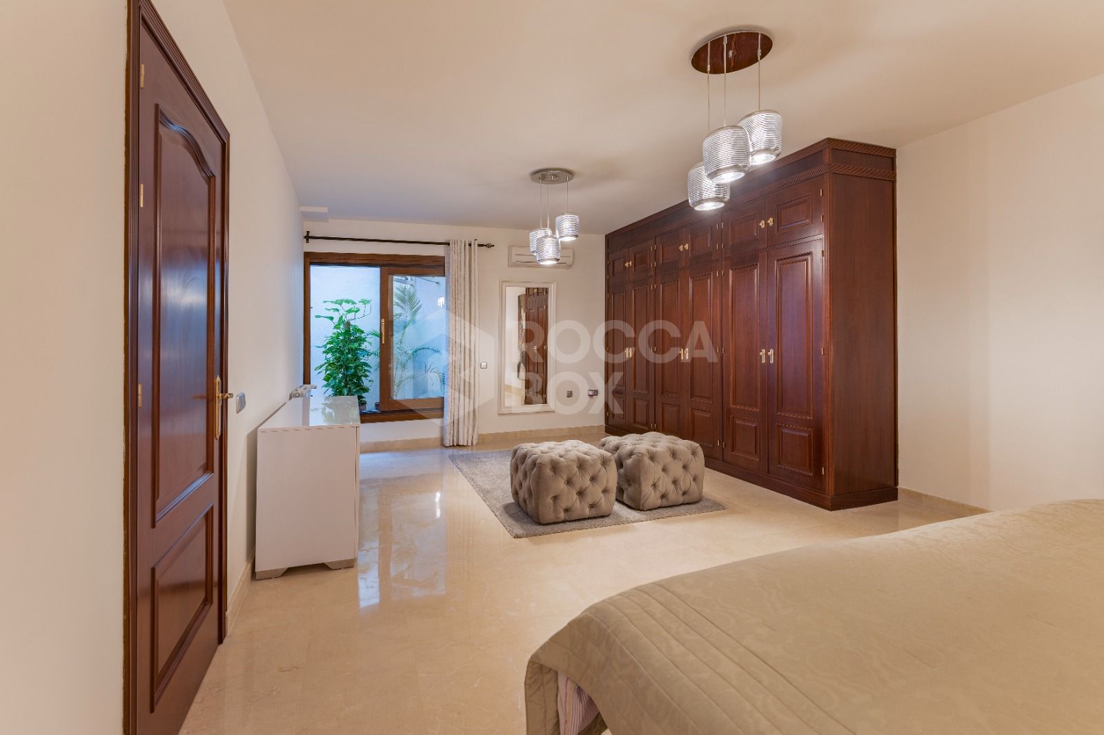 Andalusian-Style Villa with Six Bedrooms in A Prime Location