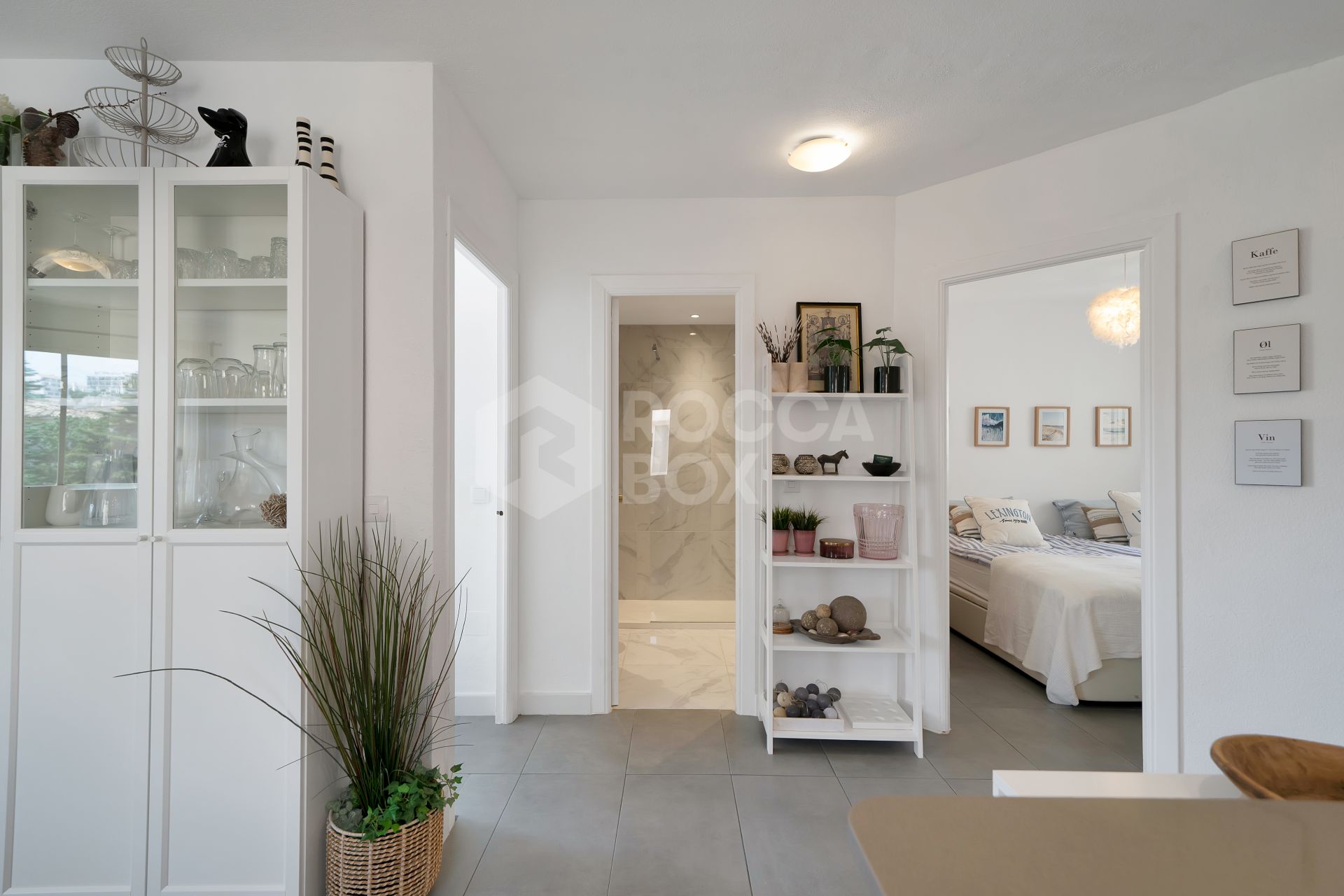 Modern Apartment with Bright Interiors in Riviera del Sol