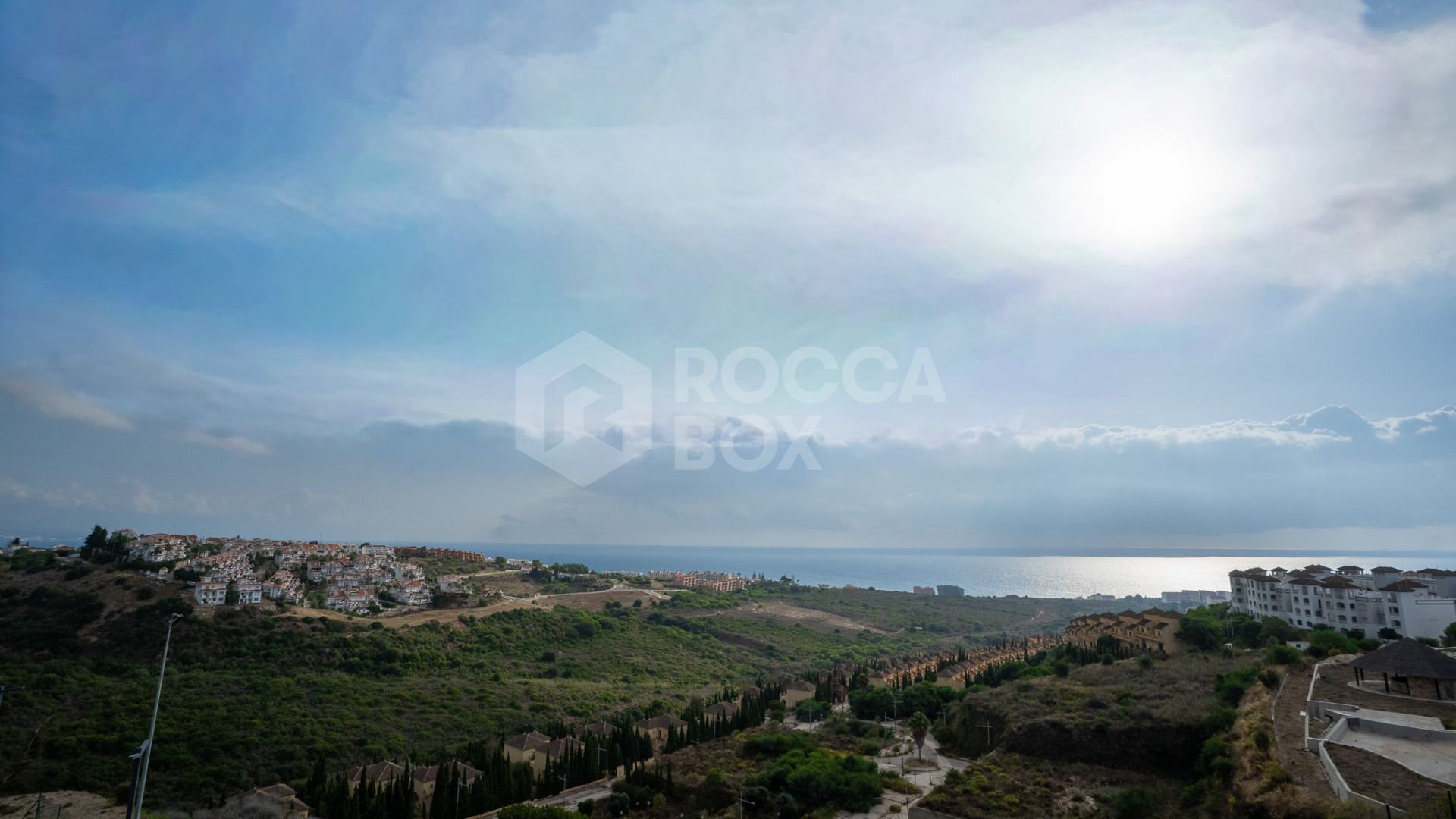 Elegant New-Build Apartment with Sea Views – 3 Bedrooms