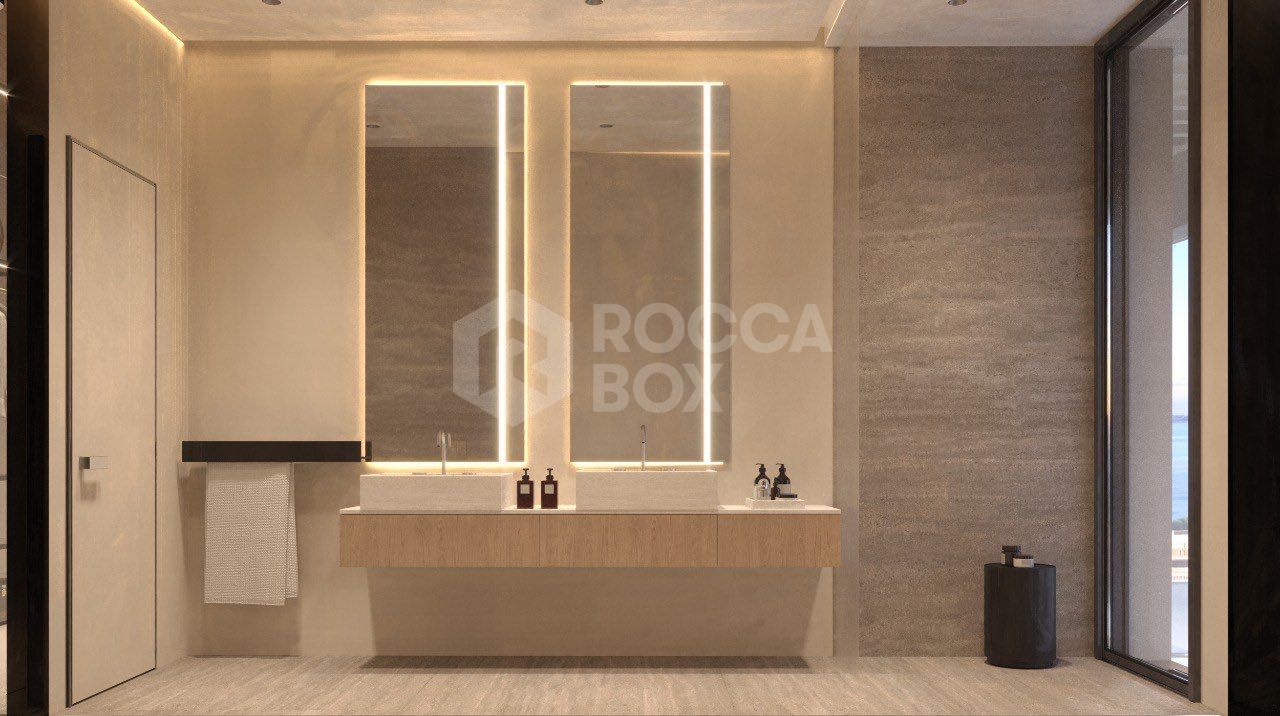 Luxury 5-Bedroom Villa Just 200 Meters from the Beach in Calahonda