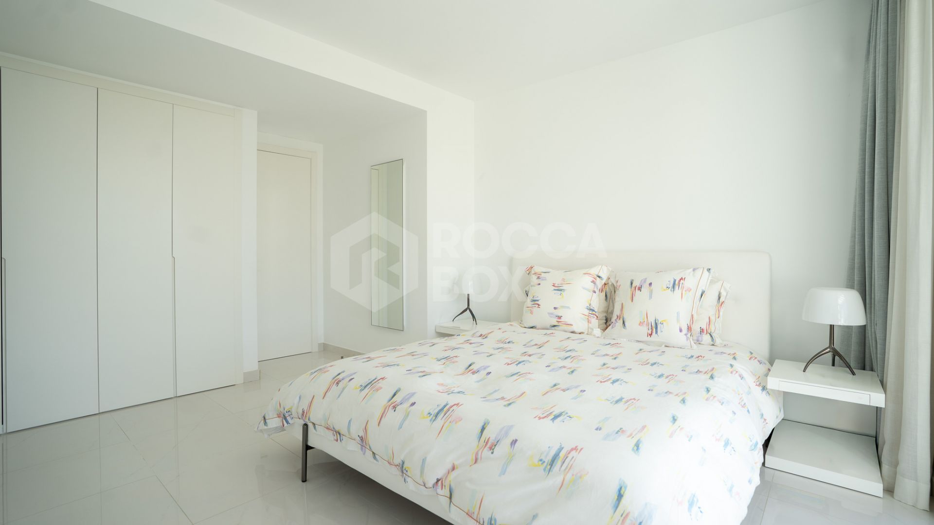 Spacious 4-Bedroom Duplex Apartment with Stunning Views Near Benahavis