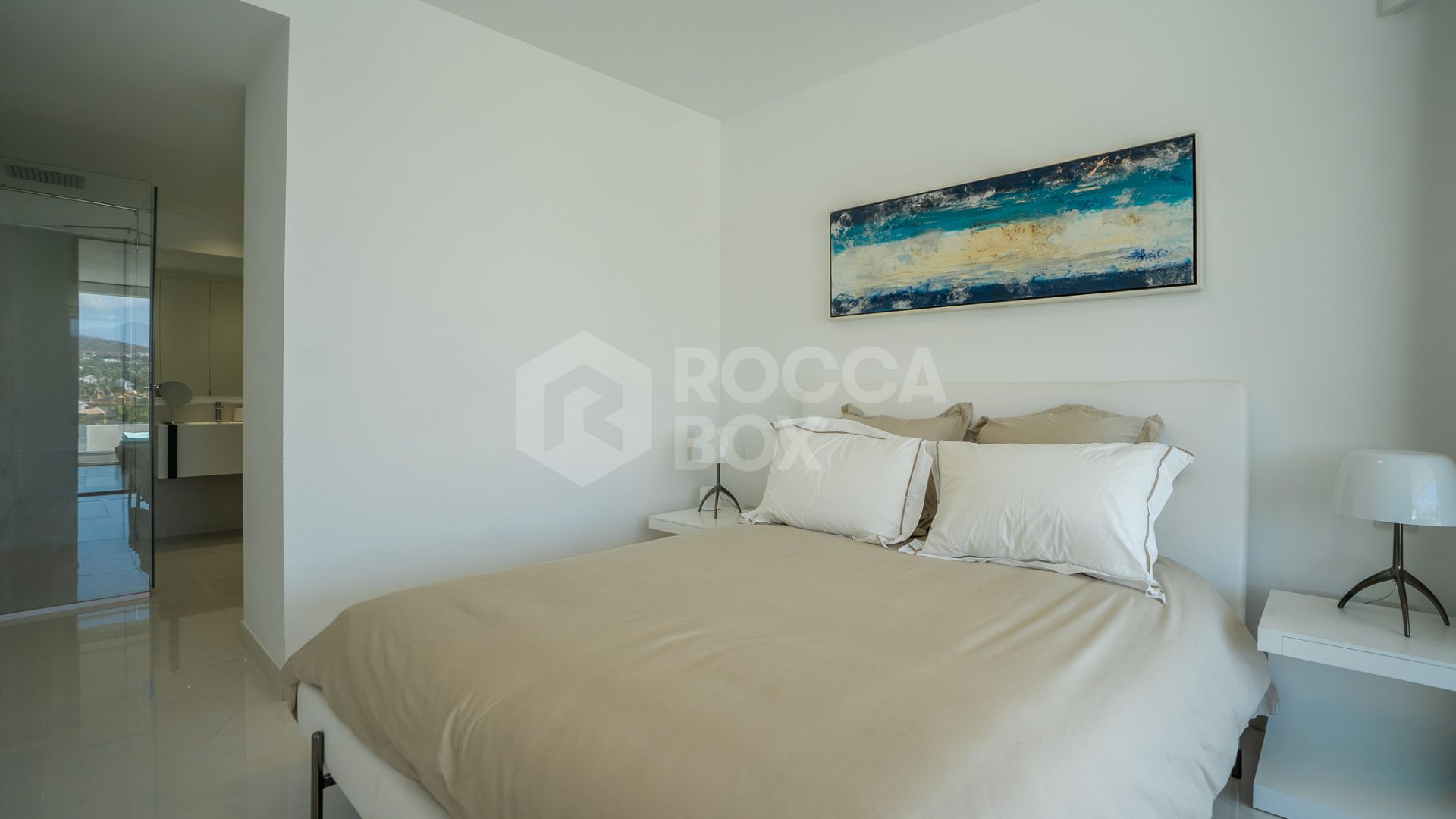 Spacious 4-Bedroom Duplex Apartment with Stunning Views Near Benahavis