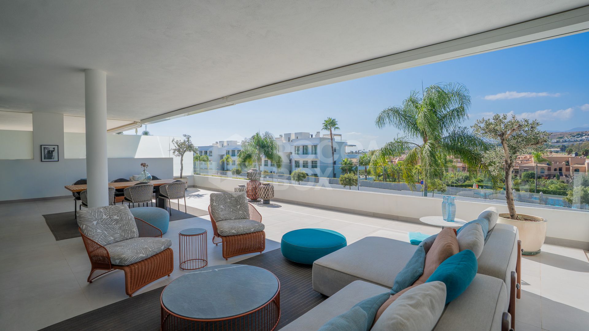 Spacious 4-Bedroom Duplex Apartment with Stunning Views Near Benahavis