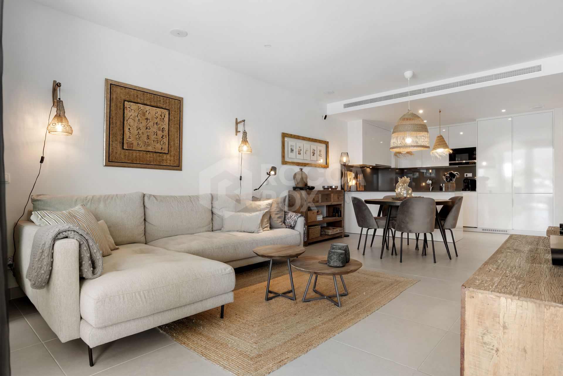 Modern Ground-Floor Apartment with Private Garden in Estepona Golf