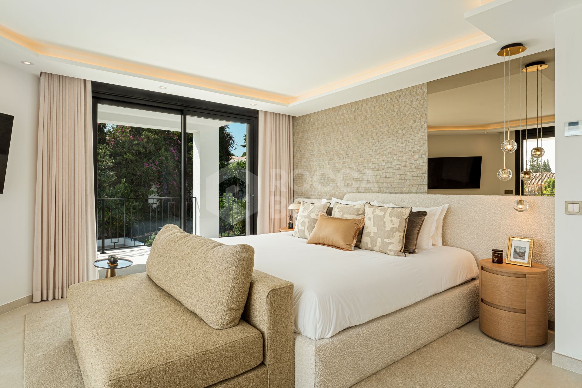 Luxury Renovated Villa with Views on Marbella’s Golden Mile