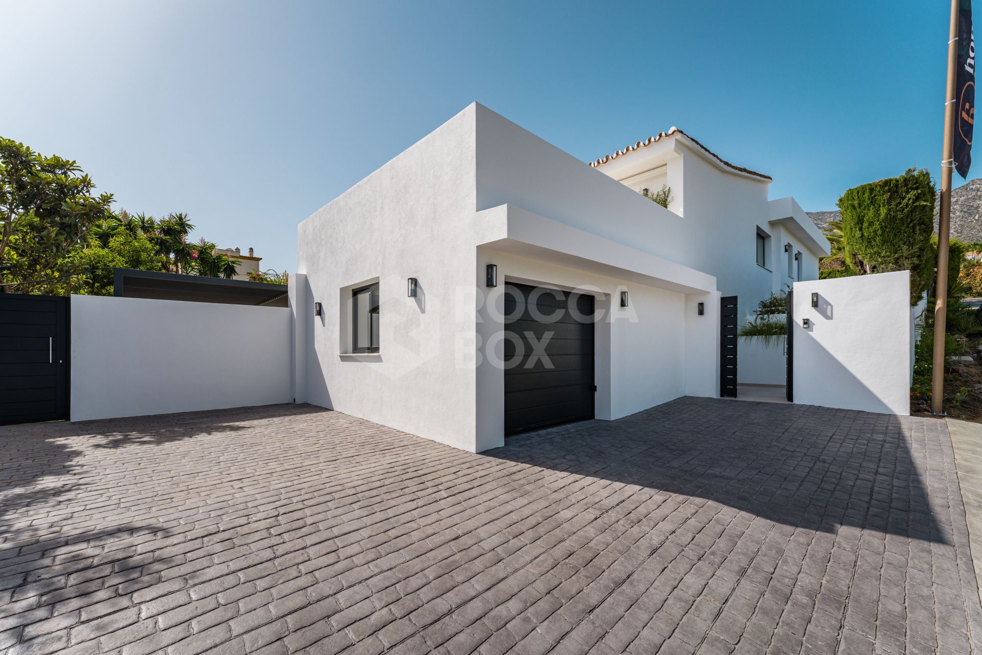 Luxury Renovated Villa with Views on Marbella’s Golden Mile
