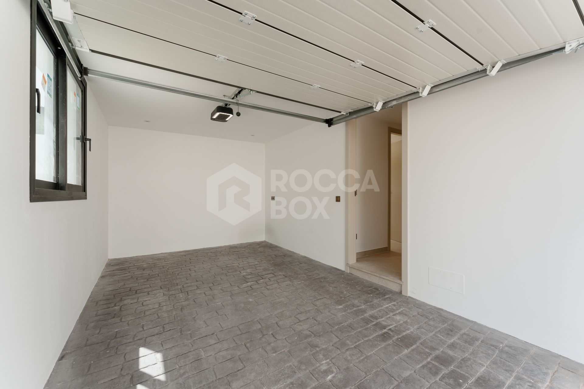 Luxury Renovated Villa with Views on Marbella’s Golden Mile