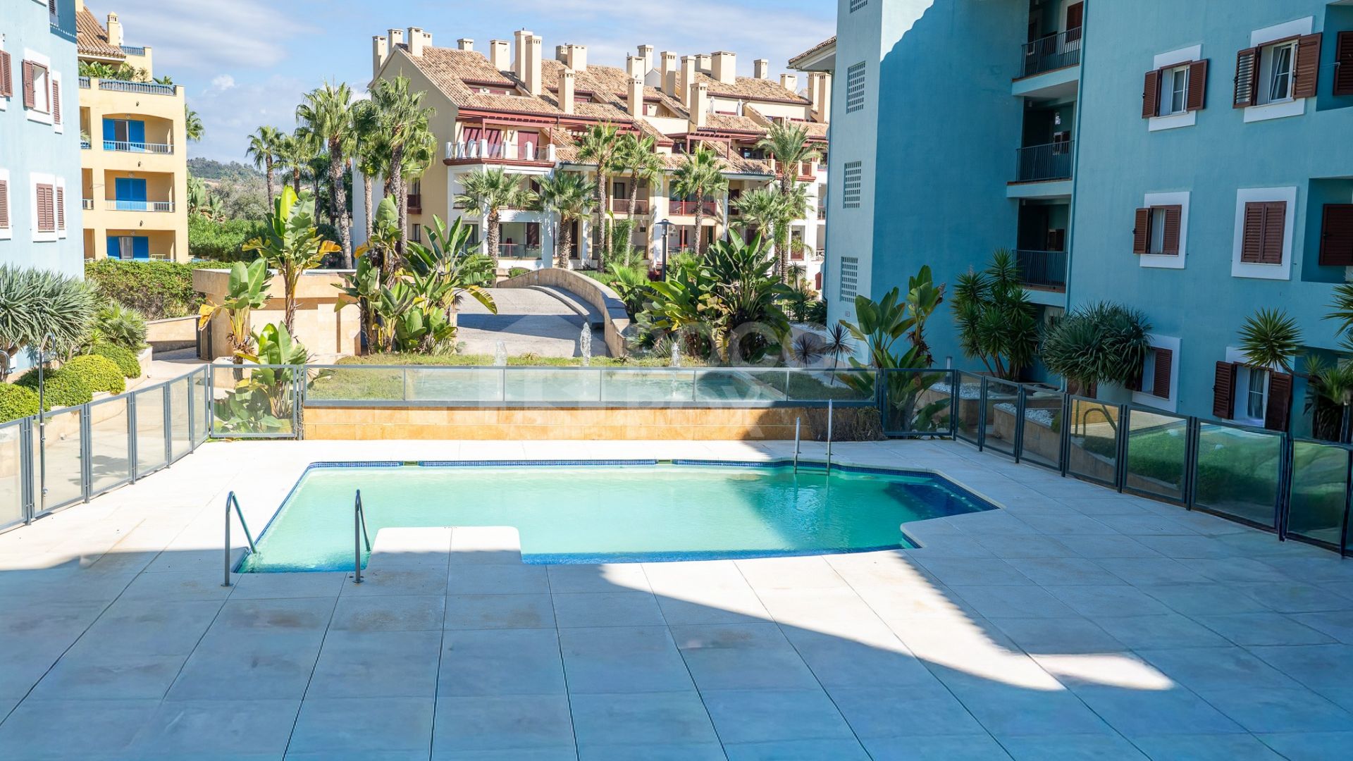 Elegant Frontline Marina Apartment with Panoramic Views