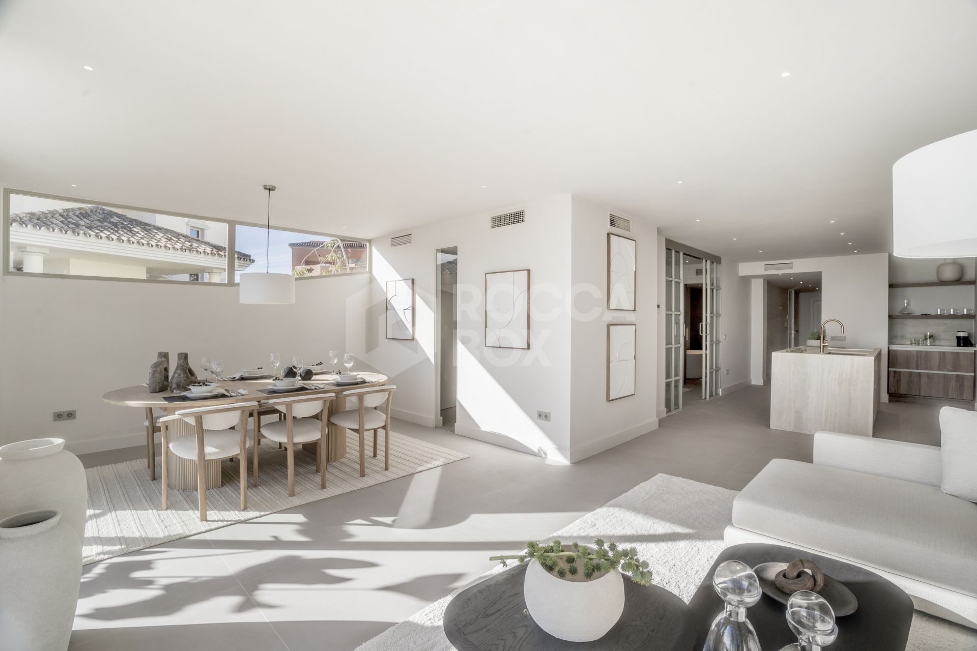 Modern 3-Bed Apartment with Private Pool, Sea & Mountain Views in Nueva Andalucía