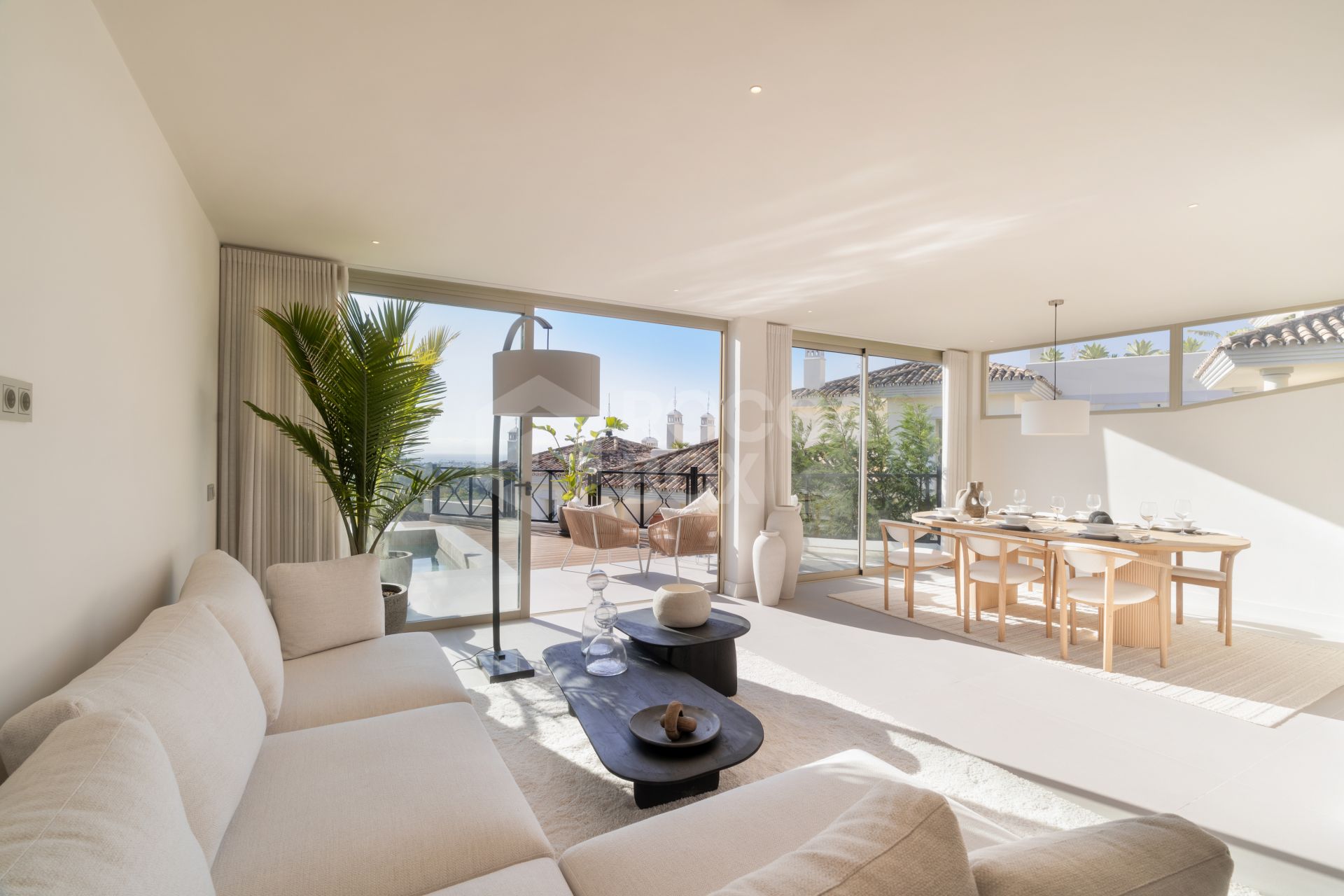 Modern 3-Bed Apartment with Private Pool, Sea & Mountain Views in Nueva Andalucía