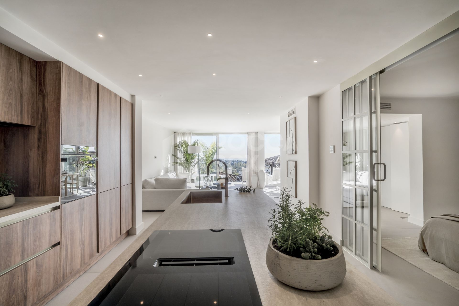 Modern 3-Bed Apartment with Private Pool, Sea & Mountain Views in Nueva Andalucía