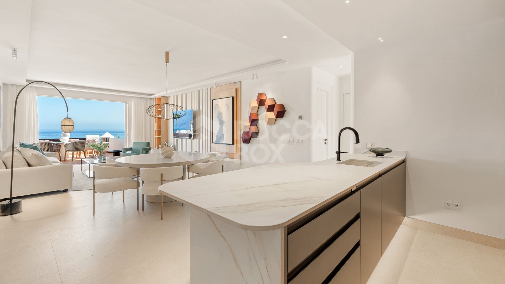 Frontline Beach Penthouse with Private & Jacuzzi on the Costa del Sol