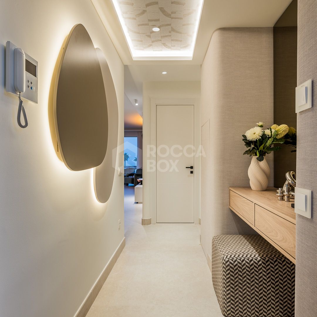 Frontline Beach Penthouse with Private & Jacuzzi on the Costa del Sol