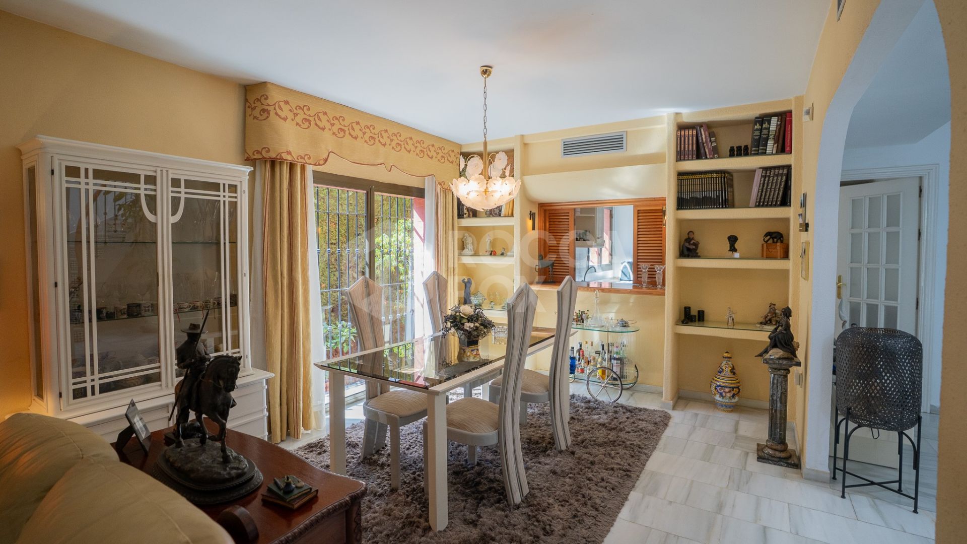 Charming Villa with Private Pool very near to Puerto Banús