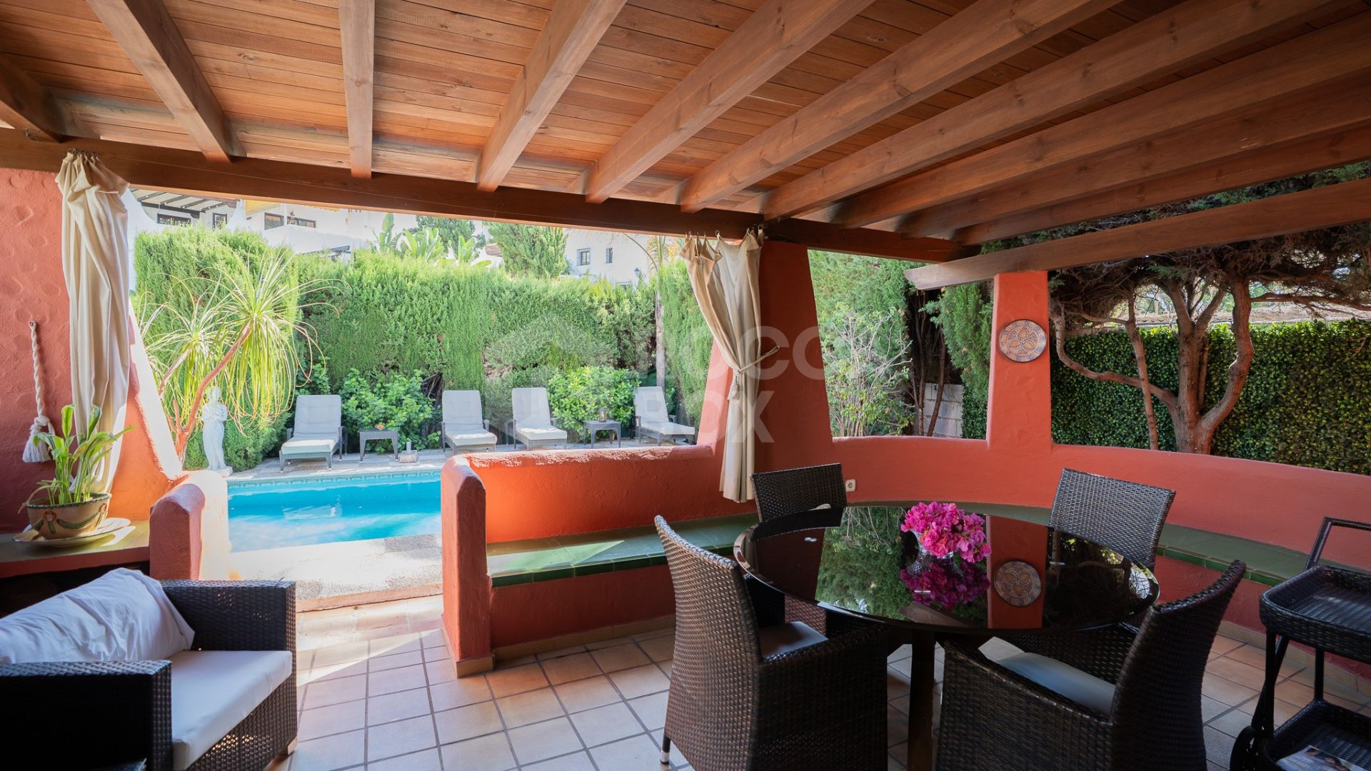 Charming Villa with Private Pool very near to Puerto Banús