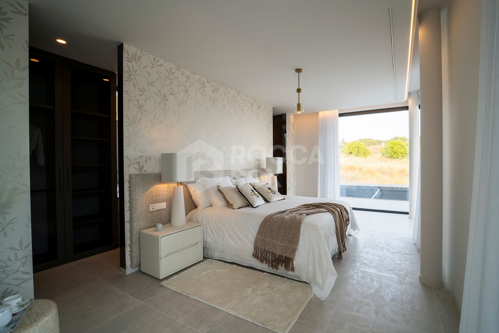 Contemporary Villa with Infinity Pool and Panoramic Views