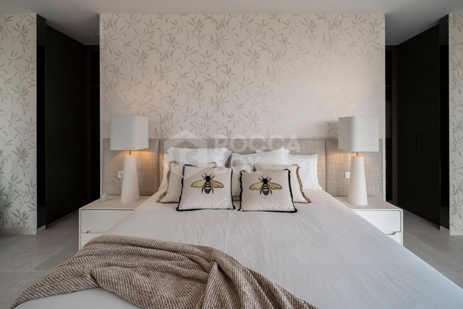 Contemporary Villa with Infinity Pool and Panoramic Views