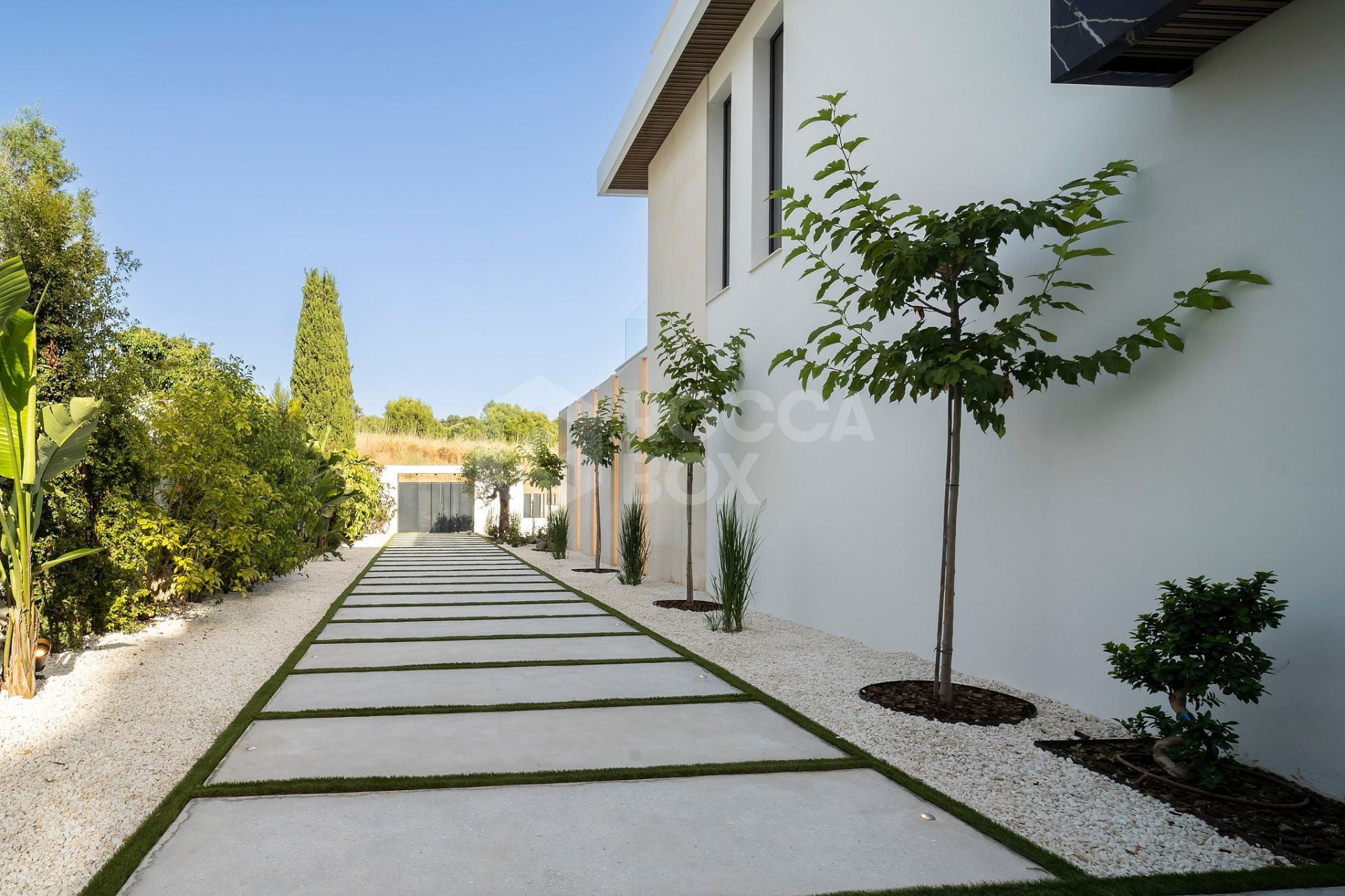 Contemporary Villa with Infinity Pool and Panoramic Views